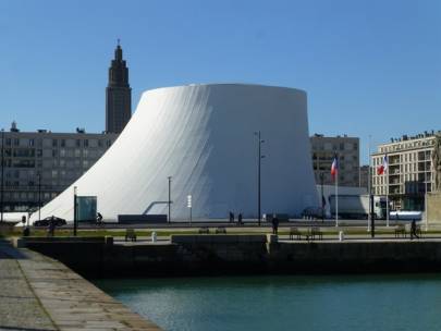 Der "Vulkan" in Le Havre: Konzerthaus und Bibliothek