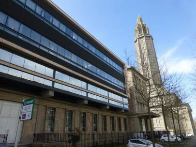 Collège Raoul Dufy in Le Havre von "hinten"